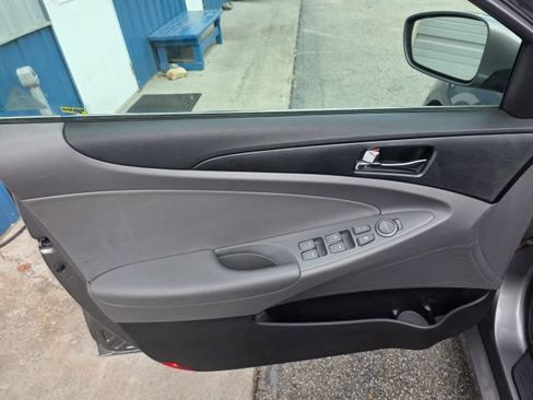 Used 2012 Hyundai Sonata GLS w/ Popular Equipment Pkg FWD image 11