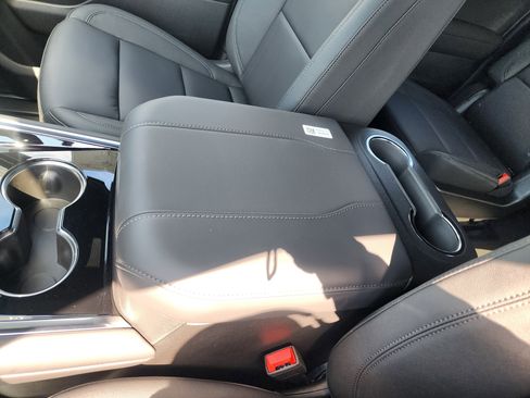 New 2026 Chevrolet Suburban LT w/ Comfort Package image 36