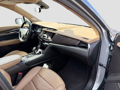 Used 2023 Cadillac XT6 Premium Luxury w/ Platinum Package FWD image 15