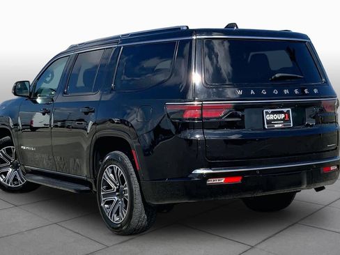 Used 2024 Jeep Wagoneer Series II w/ Flexible Seating Group RWD image 12