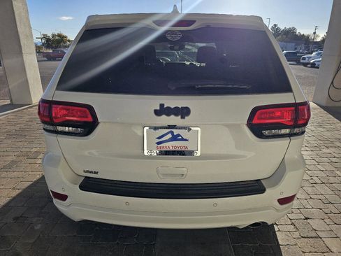 Used 2020 Jeep Grand Cherokee Altitude image 4