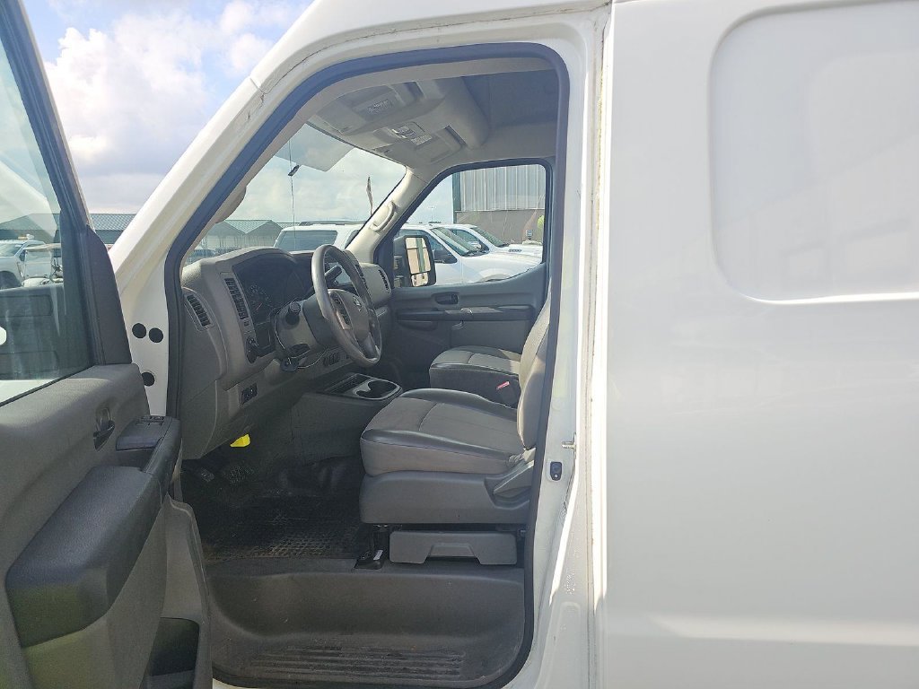 Used 2019 Nissan NV 3500 S RWD image 5