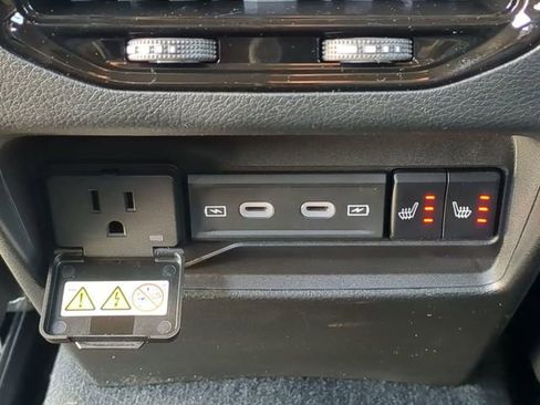 New 2026 Jeep Grand Cherokee Limited w/ Limited Altitude Package image 17