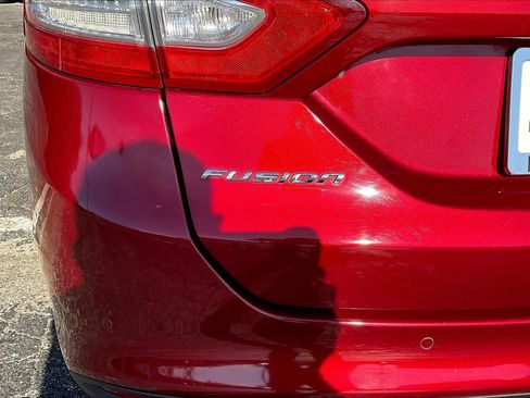 Used 2016 Ford Fusion SE w/ Equipment Group 202A FWD image 24