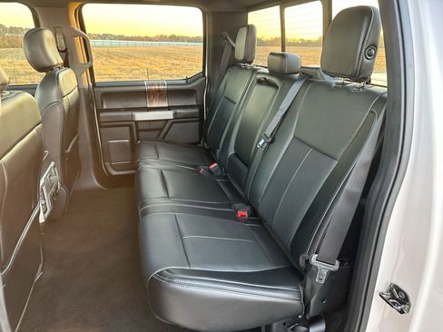 Used 2018 Ford F150 Lariat w/ Equipment Group 502A Luxury image 22