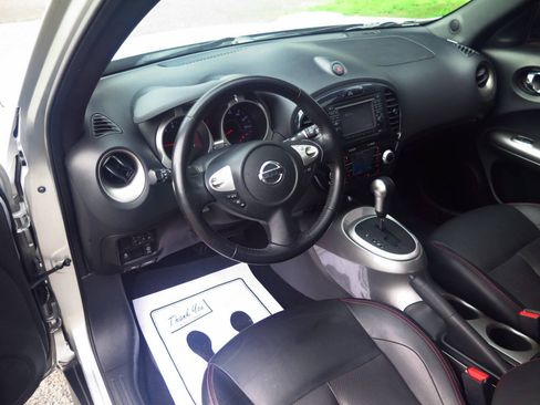 Used 2012 Nissan Juke SL AWD/4WD image 9