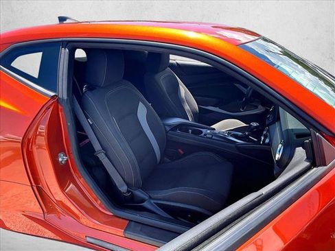 Certified 2024 Chevrolet Camaro LT RWD image 9