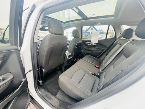 Used 2023 GMC Terrain SLE w/ Driver Convenience Package image 34