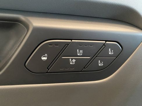 New 2026 Kia EV9 Wind image 14