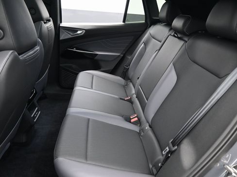 Used 2023 Volkswagen ID.4 Pro S image 30