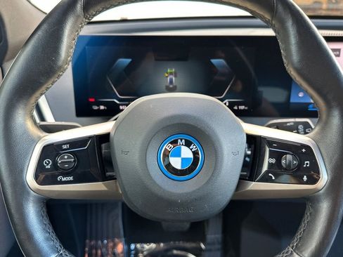 Used 2023 BMW iX xDrive50 w/ Premium Package image 27