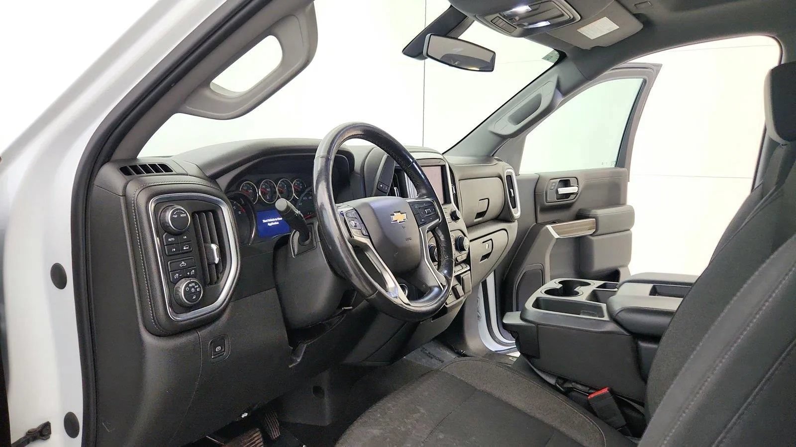 Used 2020 Chevrolet Silverado 1500 LT w/ All-Star Edition AWD/4WD image 16