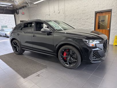 New 2025 Audi RS Q8 performance
