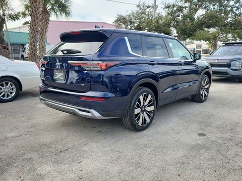 New 2026 Mitsubishi Outlander SE image 6