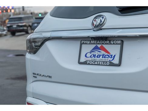 Used 2022 Buick Enclave Avenir w/ Avenir Technology Package image 30