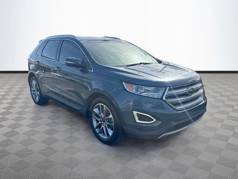 Used 2016 Ford Edge Titanium w/ Technology Package FWD image 4