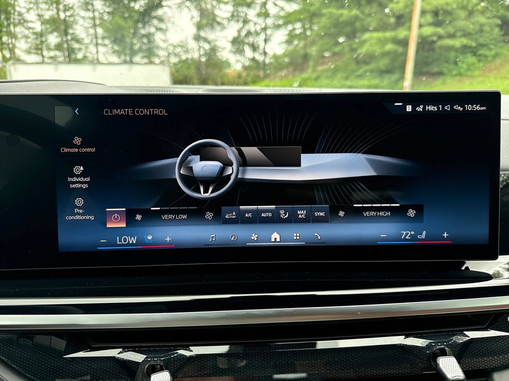 New 2026 BMW ALPINA XB7 AWD/4WD image 18