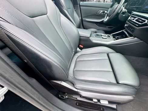 Used 2023 BMW 330i Sedan w/ Premium Package RWD image 32