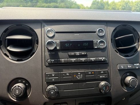 Used 2012 Ford F250 XL w/ PWR Equipment Group AWD/4WD image 24