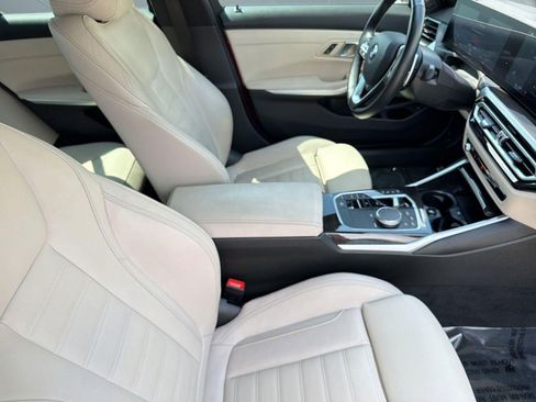 Used 2024 BMW 330i Sedan w/ Premium Package image 30
