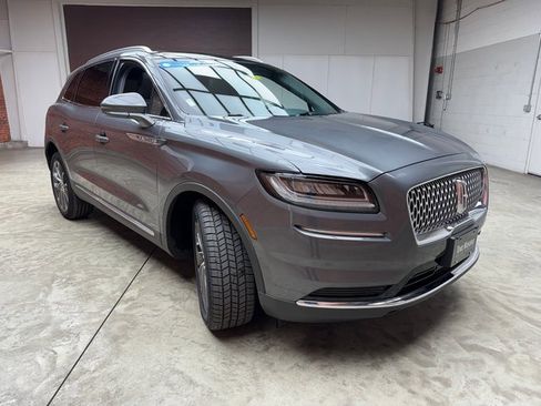 Used 2022 Lincoln Nautilus Reserve image 7