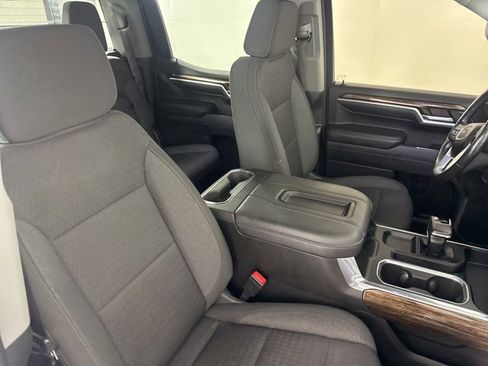 Used 2022 GMC Sierra 1500 Elevation w/ LPO, Elevation Black Package image 15