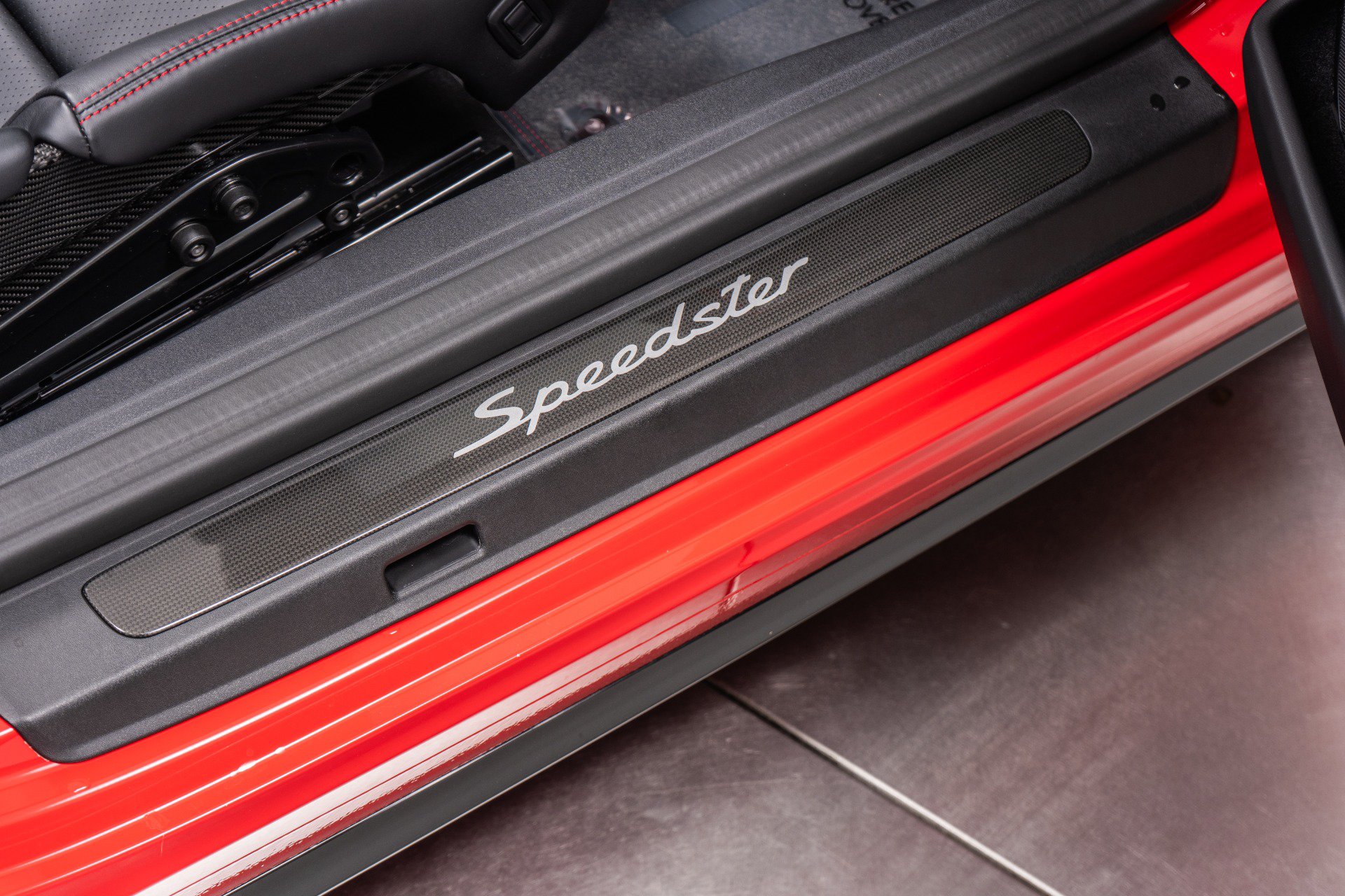 Used 2019 Porsche 911 Speedster RWD image 49