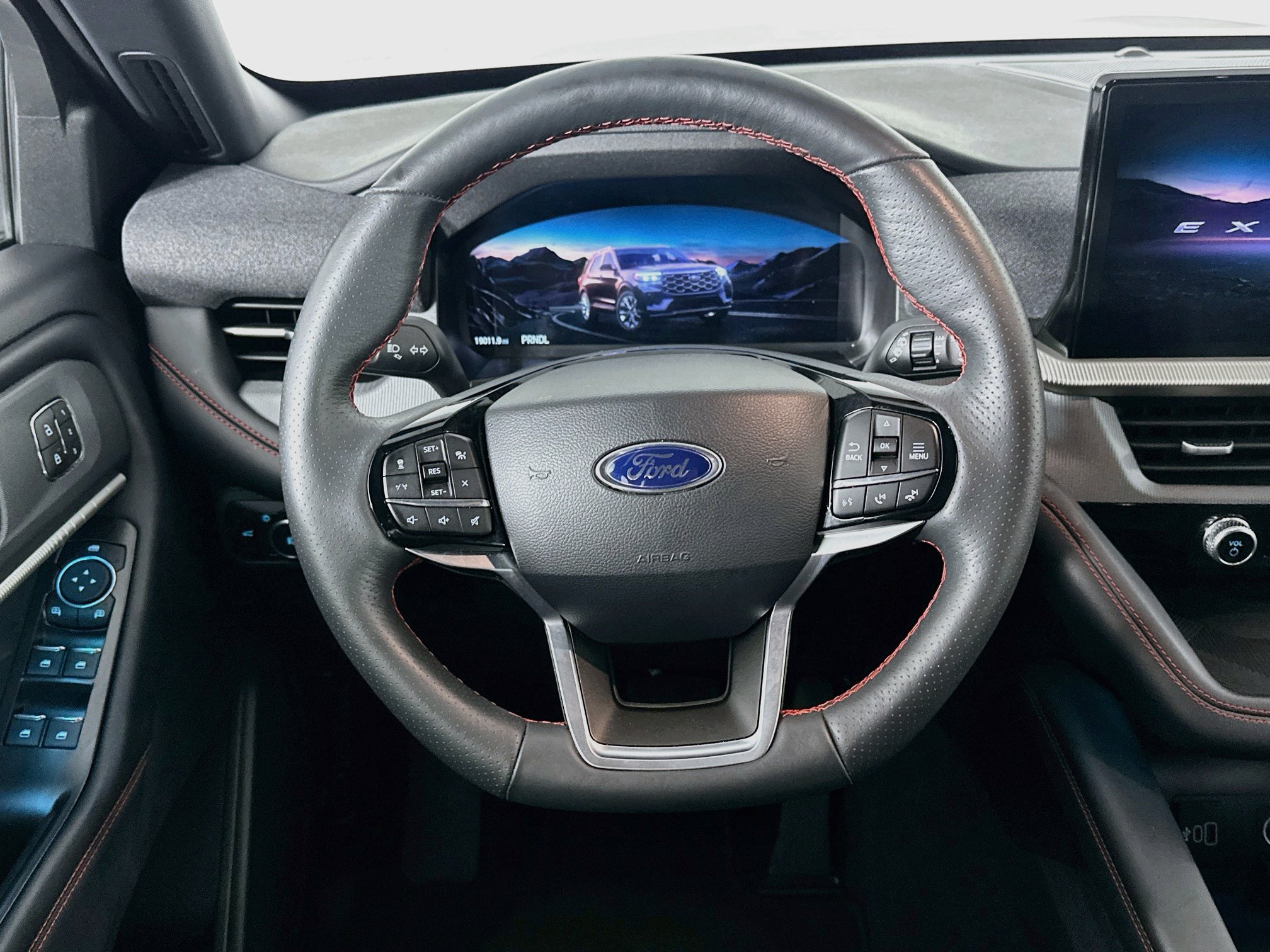 Used 2026 Ford Explorer ST-Line w/ ST-Line Street Pack RWD image 18