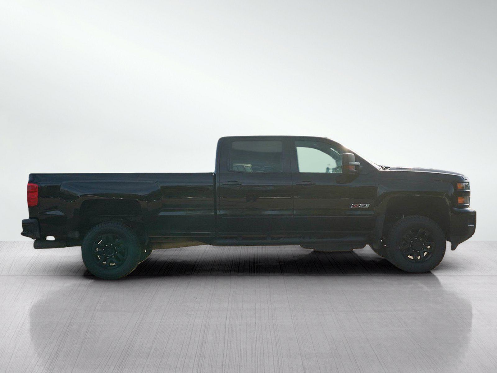 Used 2019 Chevrolet Silverado 2500 LTZ w/ Midnight Edition AWD/4WD image 6