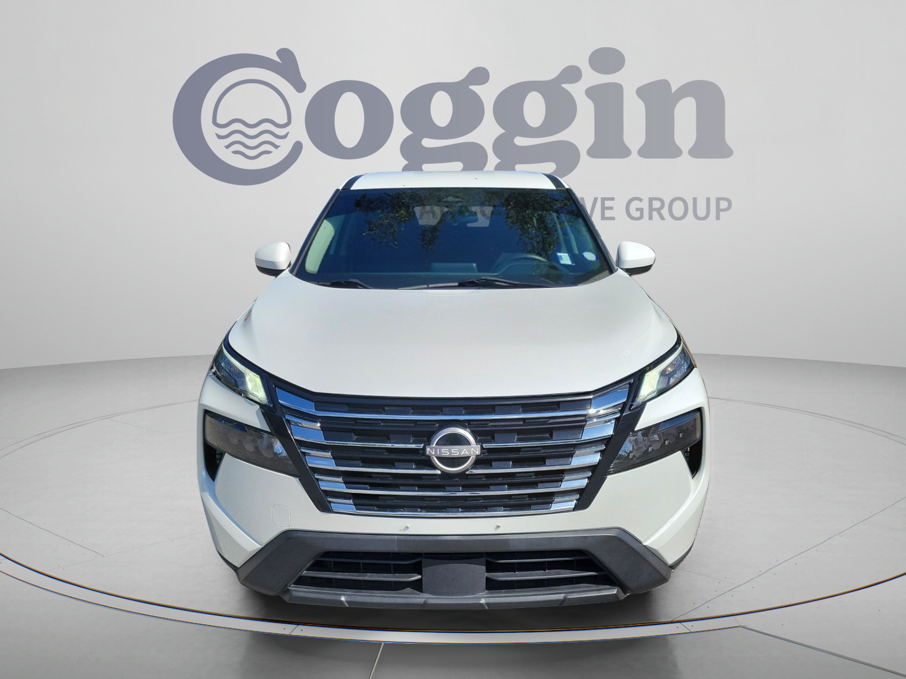 Used 2024 Nissan Rogue SV FWD image 5