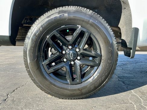 Used 2023 Chevrolet Silverado 1500 LT Trail Boss w/ Protection Package image 14