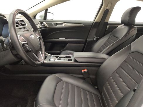 Used 2017 Ford Fusion SE image 17