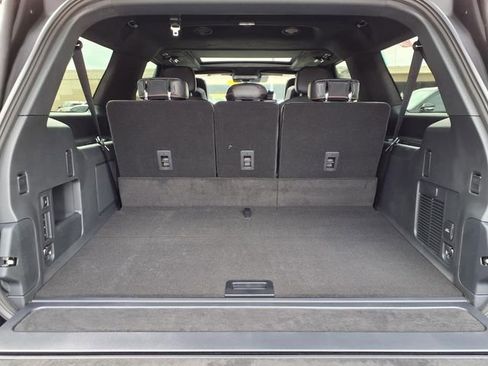 New 2026 Lincoln Navigator L Black Label AWD/4WD image 9