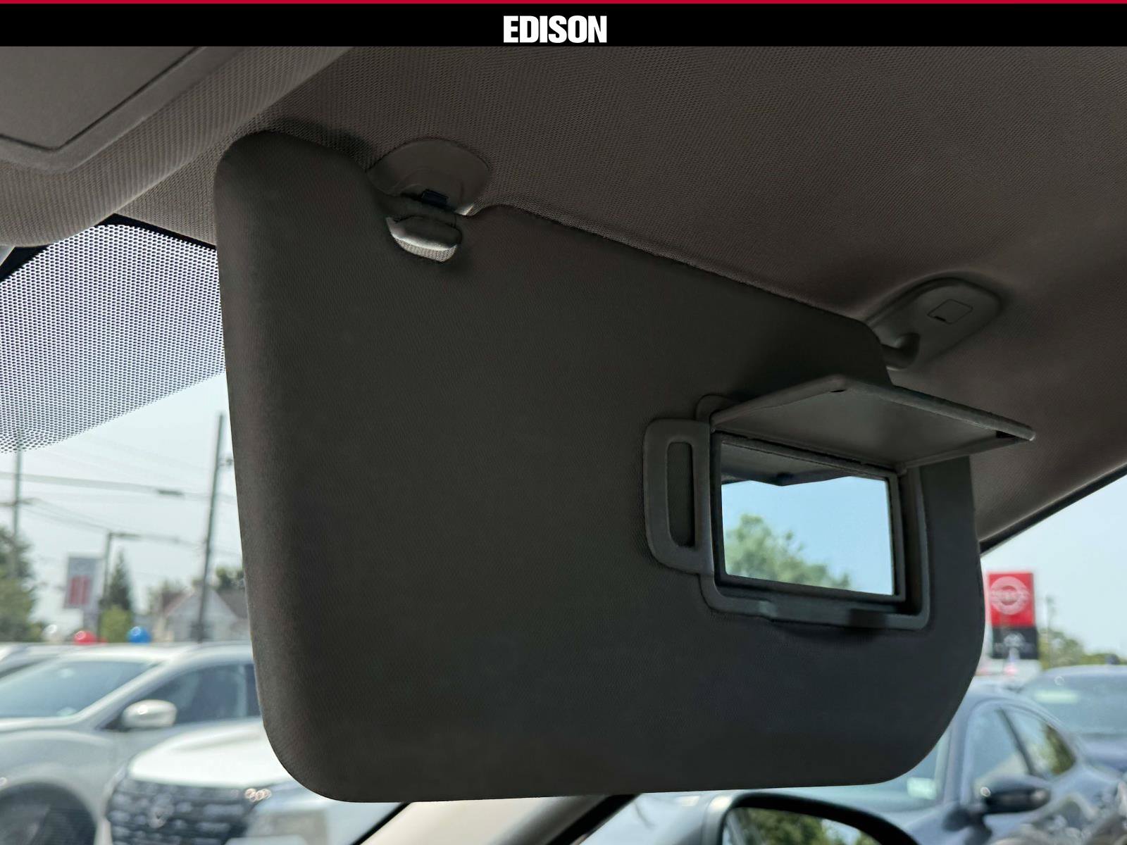 Used 2026 Nissan Rogue S AWD/4WD image 9