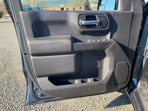 Used 2021 Chevrolet Silverado 1500 Custom w/ LPO, Dark Essentials Package image 10