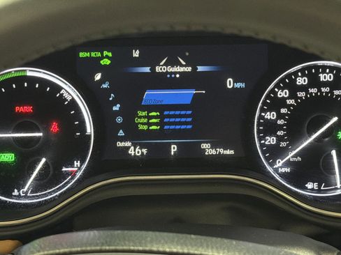 Used 2019 Toyota Avalon Limited w/ Advanced Safety Package image 17