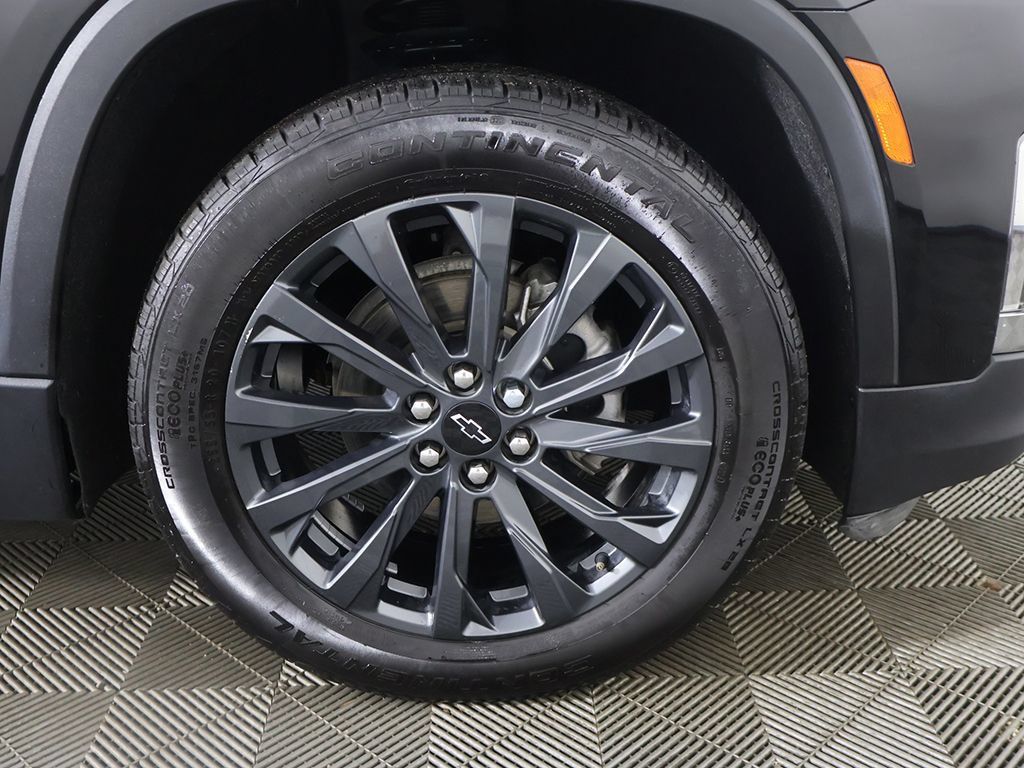 Used 2023 Chevrolet Traverse RS AWD/4WD image 27