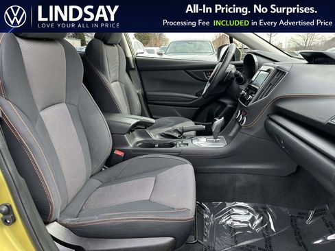 Used 2022 Subaru Crosstrek 2.0i Premium w/ Moonroof Package image 12