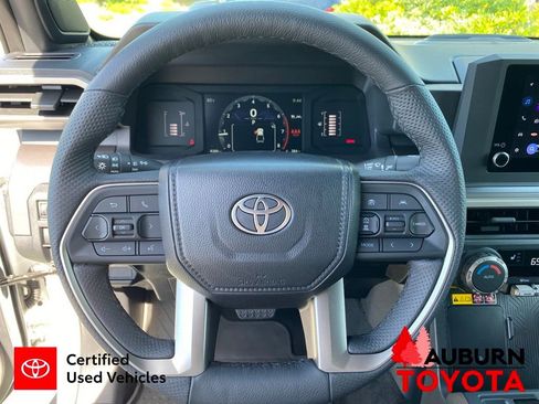 Certified 2025 Toyota Tacoma SR5 AWD/4WD image 31