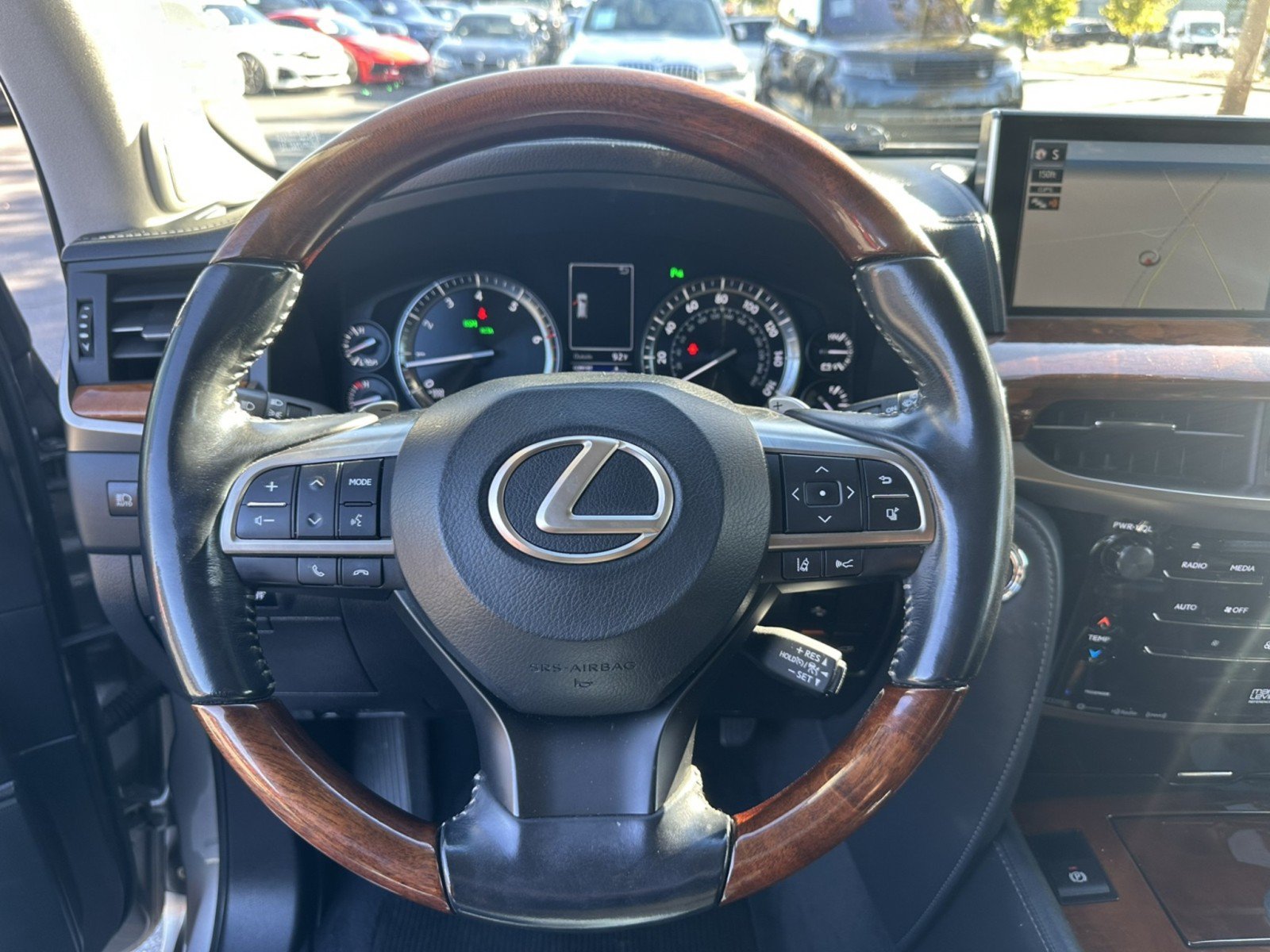 Used 2017 Lexus LX 570 4WD image 14