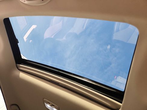 Used 2023 Subaru Outback Limited image 14