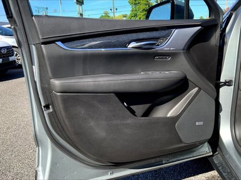 Used 2023 Cadillac XT5 Premium Luxury image 23