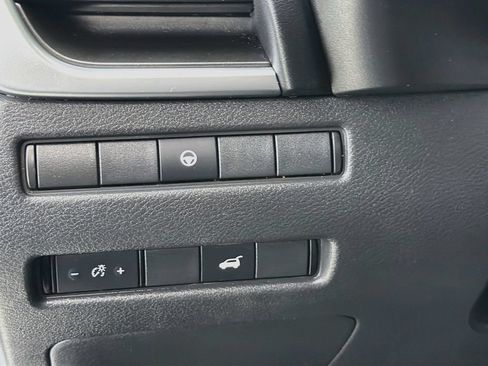 Used 2021 Nissan Rogue SV w/ Premium Package FWD image 13