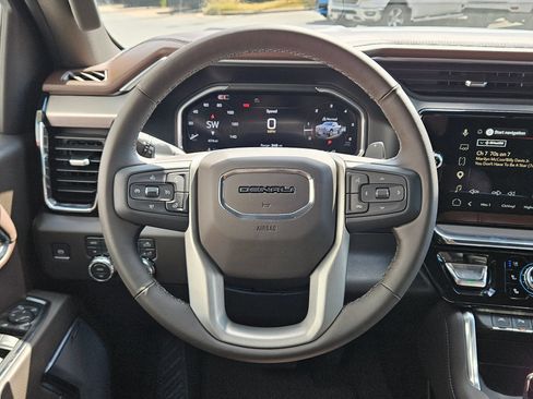 Used 2026 GMC Sierra 1500 Denali w/ Denali Reserve Package AWD/4WD image 15