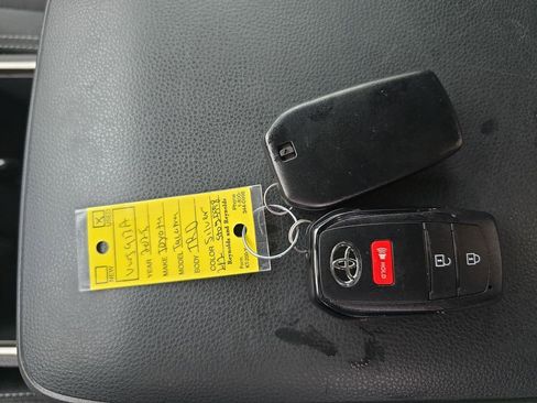 Used 2025 Toyota Tacoma TRD Off-Road image 35