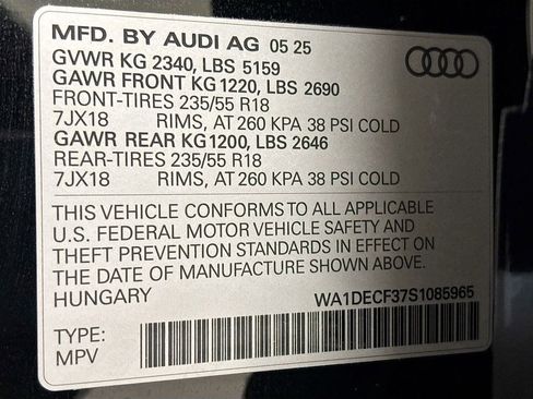 New 2025 Audi Q3 2.0T Premium image 24
