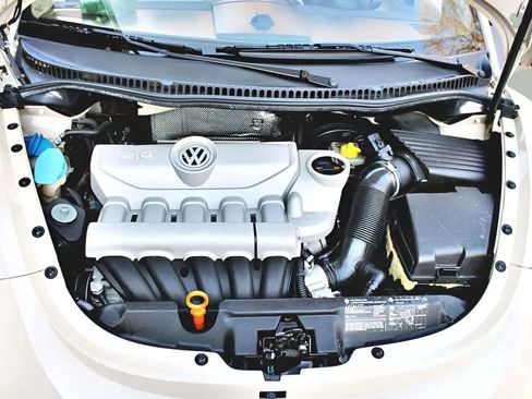 Used 2007 Volkswagen Beetle 2.5 Convertible 2D image 24