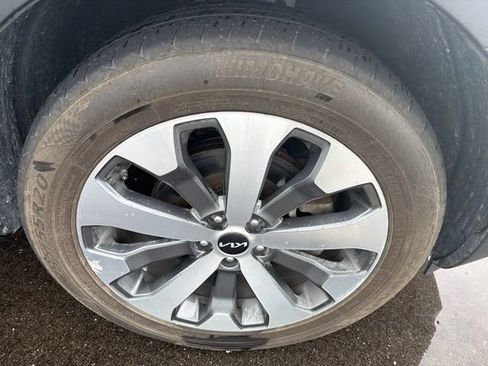 Used 2022 Kia Telluride S AWD/4WD image 4