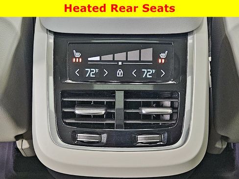 Used 2023 Volvo XC90 B5 Plus AWD/4WD image 33