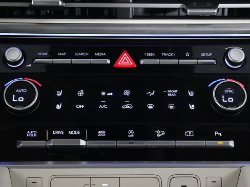 Certified 2025 Hyundai Santa Fe Calligraphy AWD/4WD image 48